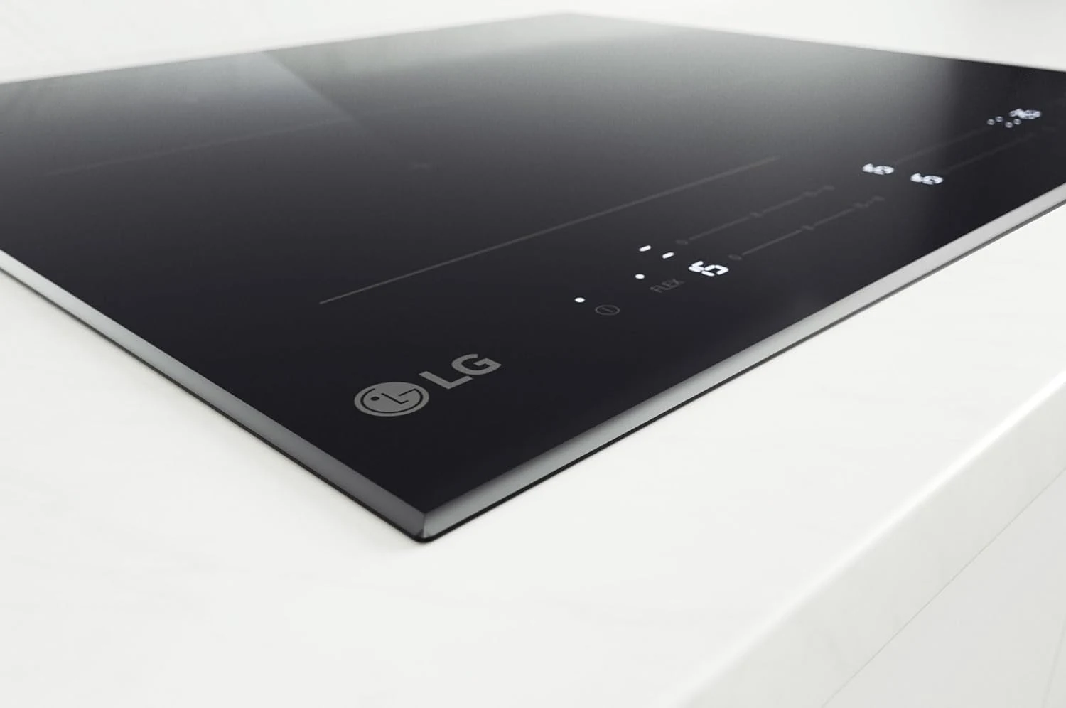 LG Piano cottura induzione CBIZ2435B Piano Cottura Induzione 60cm, Potenza da 2,5 a 7,4kW, 4 Zone To