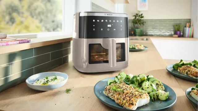 Bosch Friggitrice ad aria MAF671C0 Serie 6 Friggitrice ad Aria , Air Fryer XXL, Capacità 7,2 L, 7 Pr
